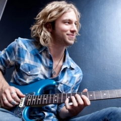 Casey James