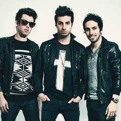 Cash Cash