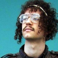 Darwin Deez