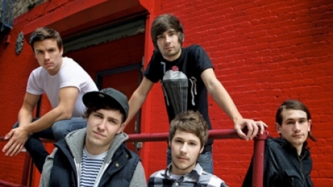 You Me At Six chega pela primeira vez ao topo da parada brit&acirc;nica de &aacute;lbuns