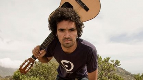 Brendan Adams lan&ccedil;a clipe com cenas gravadas no Brasil. Veja!