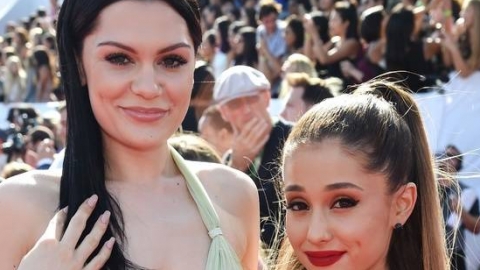 Jessie J nega que ir&aacute; regravar "The Boy Is Mine" com Ariana Grande
