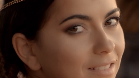 Confira o clipe de "Yalla", da cantora INNA