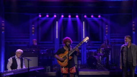 Thundercat canta com Michael McDonald e Kenny Loggins no programa de Jimmy Fallon