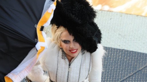 Lady Gaga vocalista do Queen?