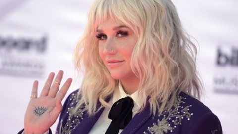 "Decidi que era bobo", diz Kesha sobre sua fase pop