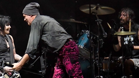 Dave Grohl e Krist Novoselic dizem não descartar novas reuniões do Nirvana