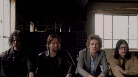 Terceiro álbum do The Raconteurs estreia no topo da parada americana