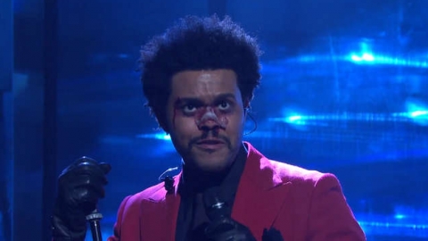 Com "After Hours", The Weeknd completa um m&ecirc;s no topo da parada americana de &aacute;lbuns