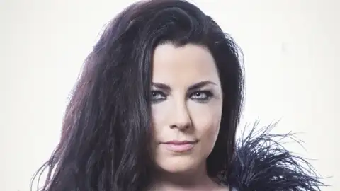 Evanescence alcança topo da parada de rock da Billboard pela primeira vez com "Afterlife"
