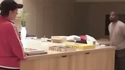 Kanye West aparece gritando com Kris Jenner em novo documentário. Veja o trailer!