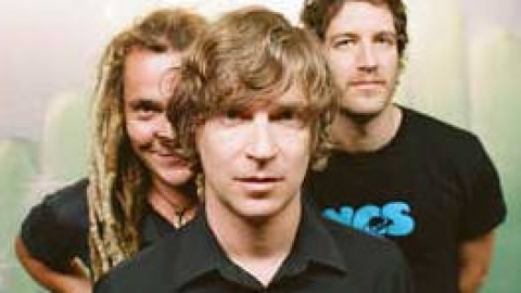Nada Surf mostra for&ccedil;a de suas can&ccedil;&otilde;es em S&atilde;o Paulo
