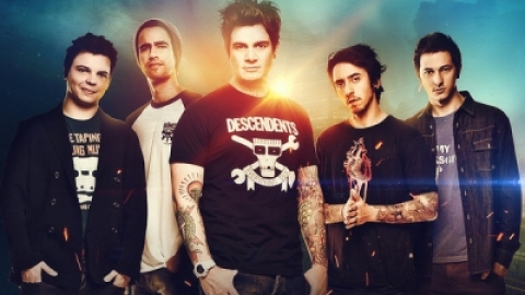 Banda Strike lan&ccedil;a novo disco "Nova Aurora"