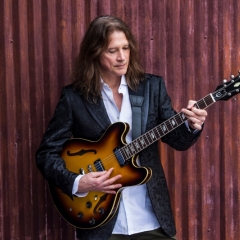 Robben Ford