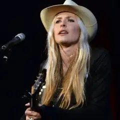 Holly Williams