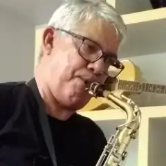 Josué o Sax Romântico