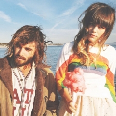 Angus and Julia Stone