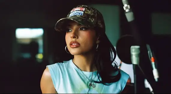 Escute a nova música, "Hablamos Mañana", com letra e tradução!