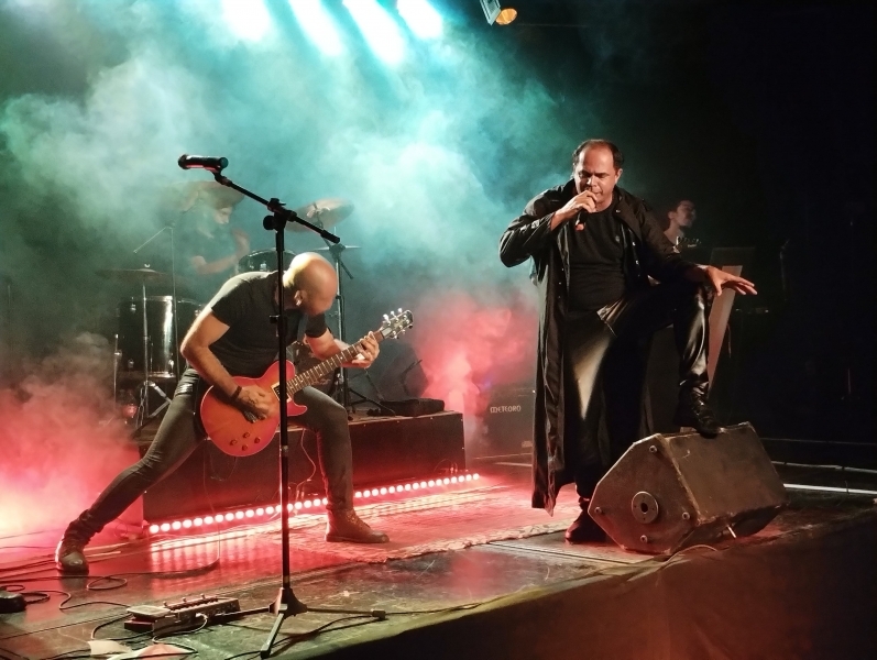 beyond-the-touch - Fotos