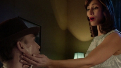 Veja "Instant Crush", novidade de Natalie Imbruglia