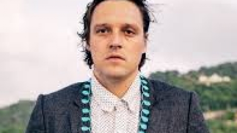 Win Butler do Arcade Fire homenageia Alan Vega do Suicide com cover de "Dream Baby Dream"