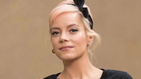 Lily Allen &eacute; dispensada por sua gravadora devido &agrave;s baixas vendas de seu disco mais recente