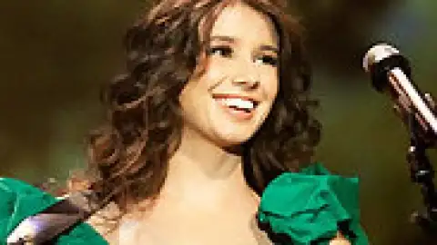 Paula Fernandes participará do DVD acústico de Juanes