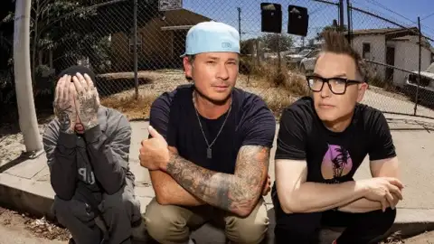 blink-182 anuncia turnê com banda de seu ex-guitarrista, Matt Skiba, como atração de abertura