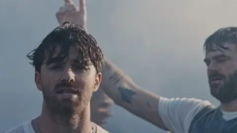 The Chainsmokers estão de volta com o single "Helium". Escute com letra e tradução