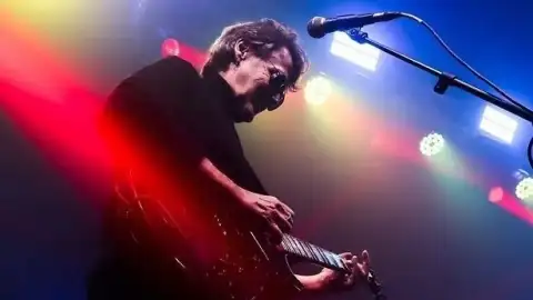 Morre o guitarrista Rogério Meanda, da banda Blitz e parceiro de Cazuza, aos 61 anos