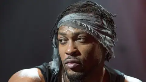  D'Angelo, renomado cantor de R&B, morre aos 51 anos 