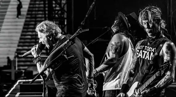 Escute a nova música, "Atlas", com letra e tradução!