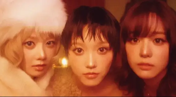 Assista ao clipe da nova música, "4 SEASONS", com a letra e a tradução!